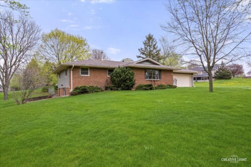 70 Highview Drive, Yorkville, IL