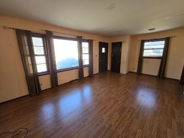 33 W 55th Street, Westmont, IL