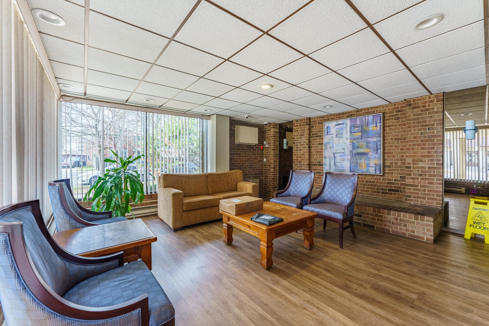 2333 N Neva Avenue #403C, Chicago, IL