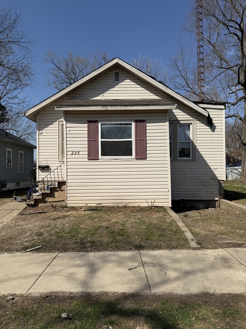 229 N 6th Avenue, Kankakee, IL
