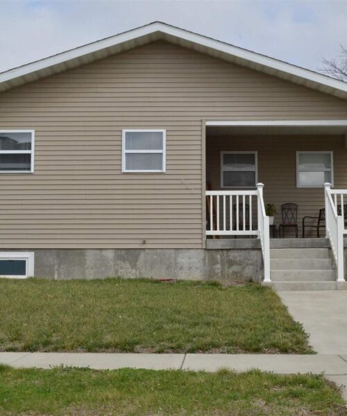 921 Adams, Quincy, IL