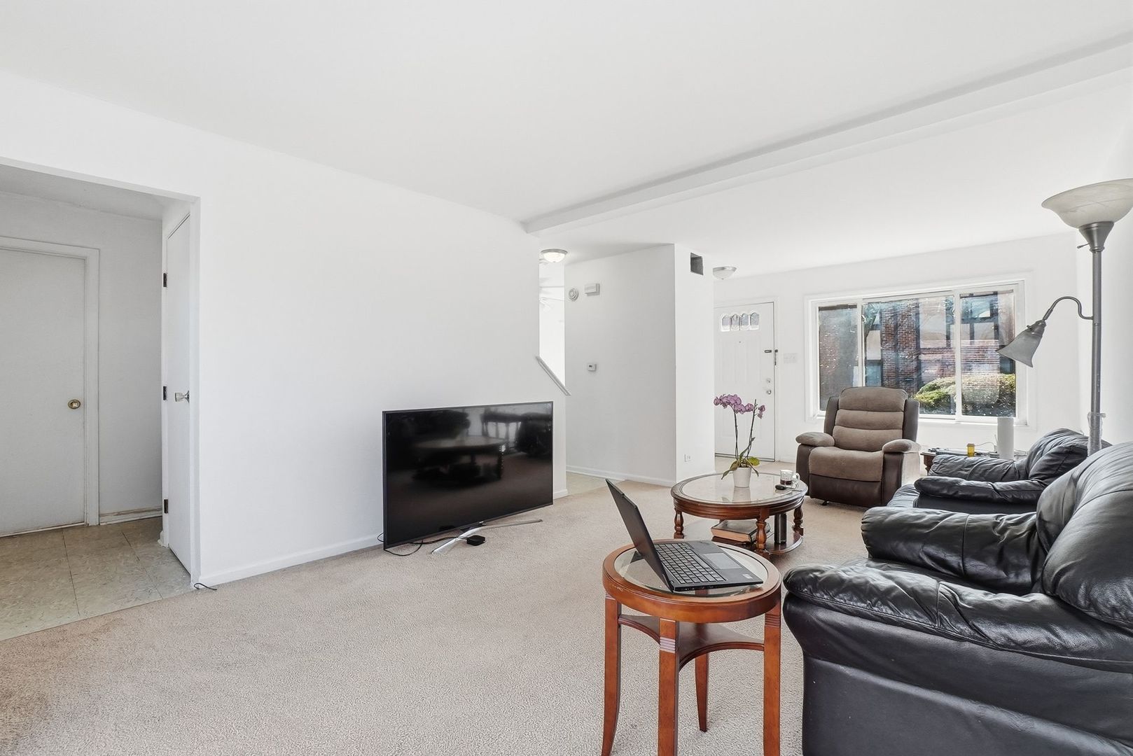 18W274 Kirkland Lane, Villa Park, IL