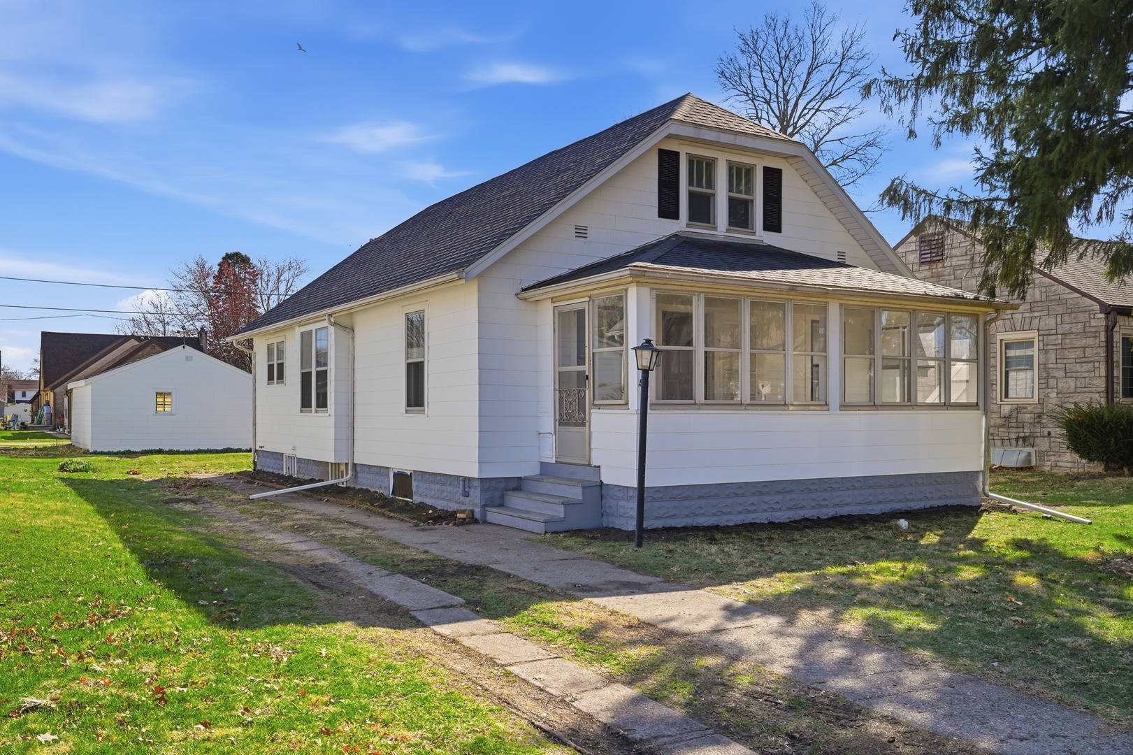 507 W 12th Street, Sterling, IL