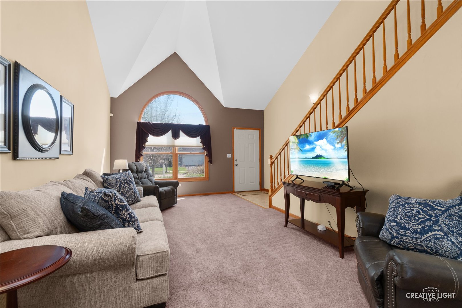 574 Sudbury Circle, Oswego, IL