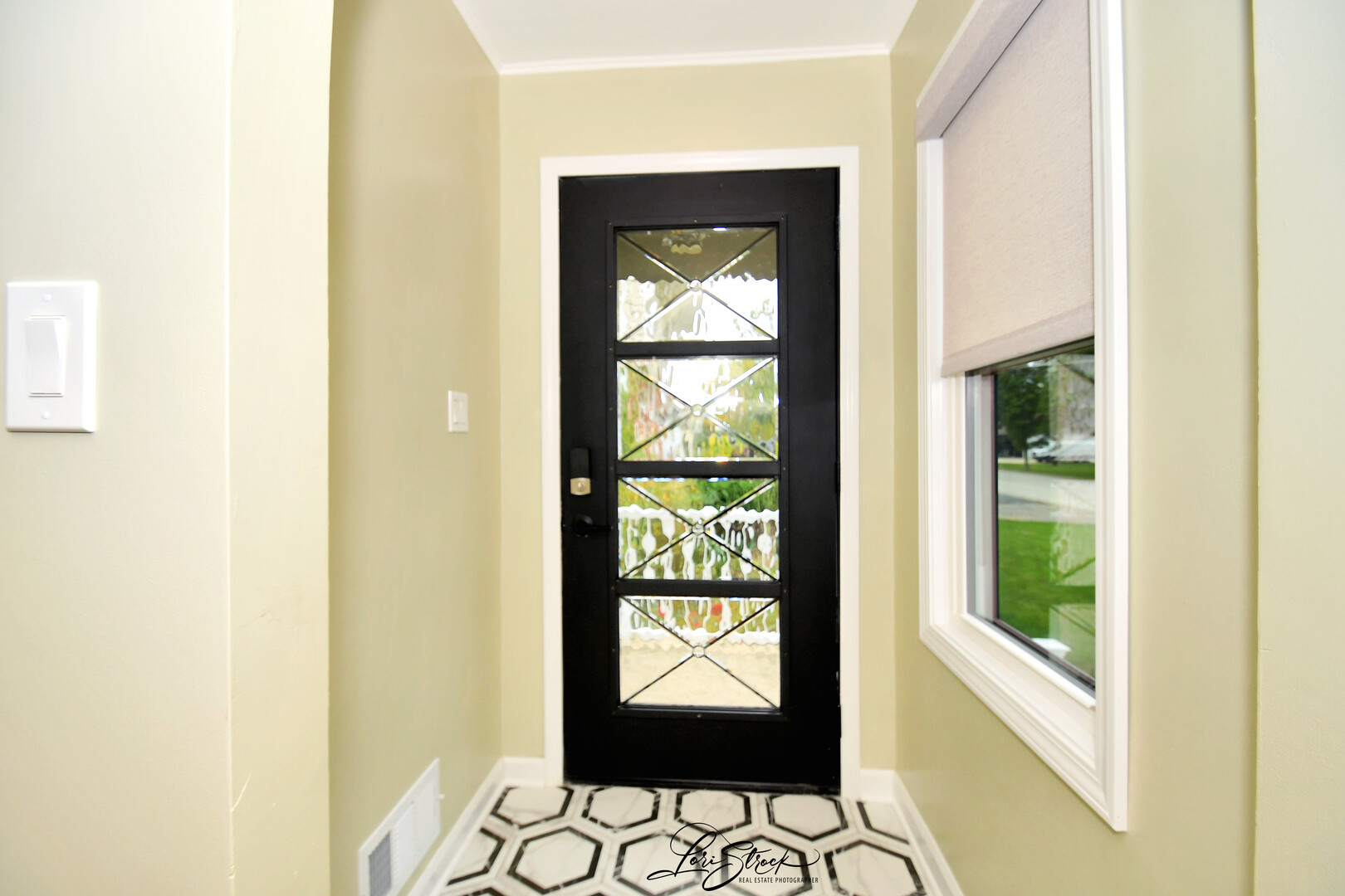 635 E Prairie Avenue, Lombard, IL