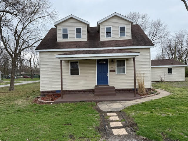 111 E Peach Street, Centralia, IL