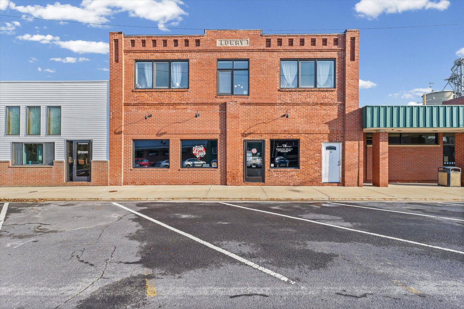 106 W Washington Street, Philo, IL