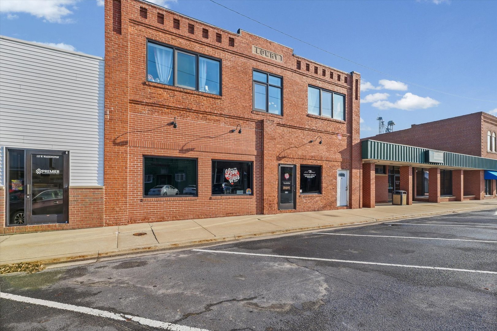 106 W Washington Street, Philo, IL