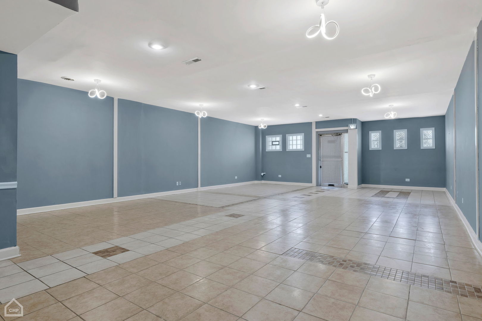 8036 S WESTERN Avenue, Chicago, IL