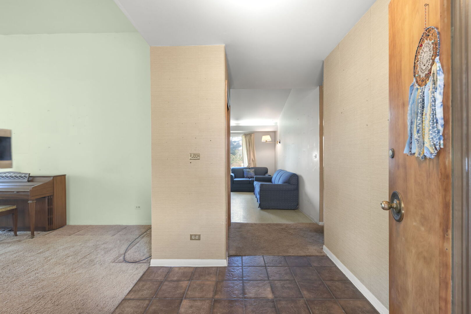 222 E Julia Drive, Villa Park, IL