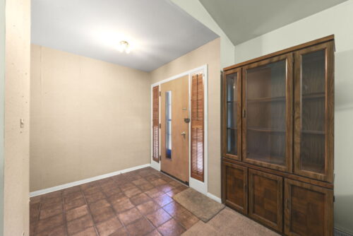 222 E Julia Drive, Villa Park, IL
