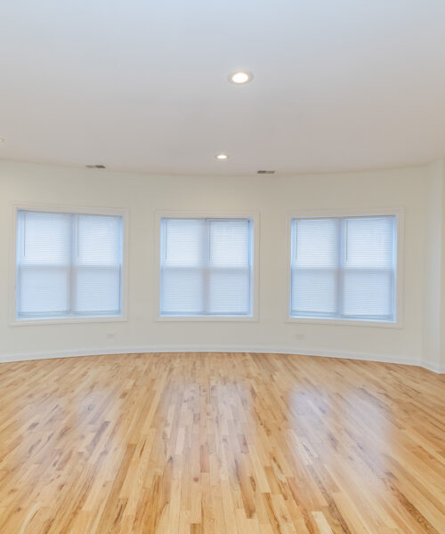 6711 S PAXTON Avenue, Chicago, IL