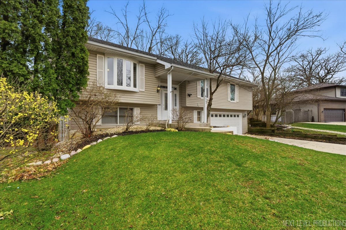 417 Cambridge Way, Bolingbrook, IL