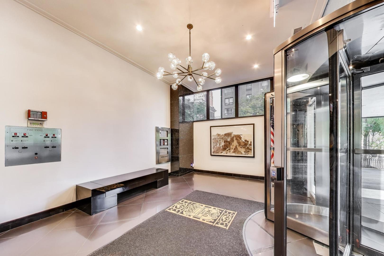 1000 N Lake Shore Drive #2009, Chicago, IL