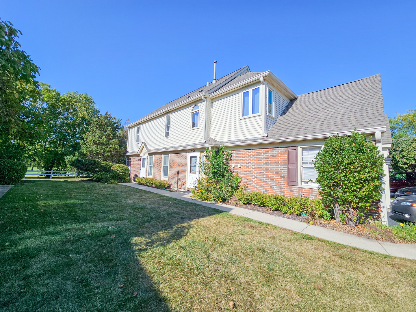 170 Inverness Court #1, Elk Grove Village, IL
