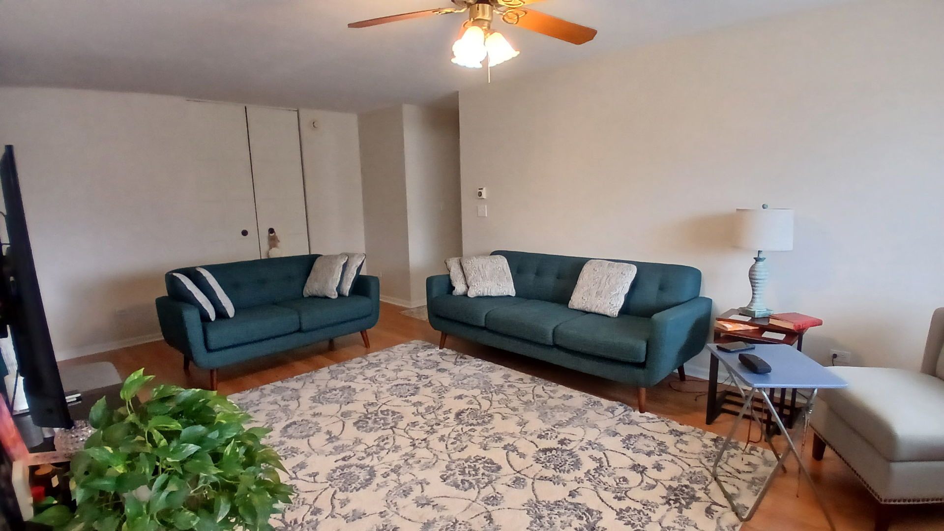 2 Villa Verde Drive #201, Buffalo Grove, IL