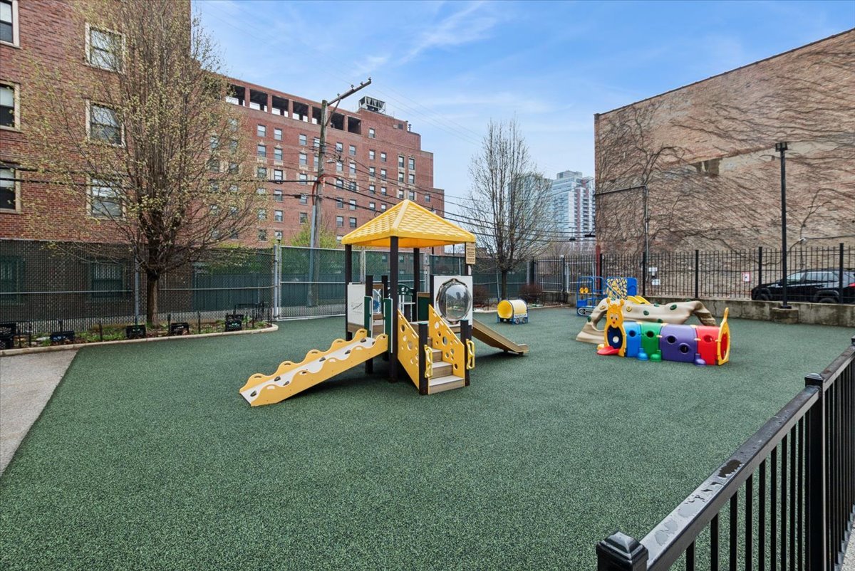 1455 S Michigan Avenue, Chicago, IL