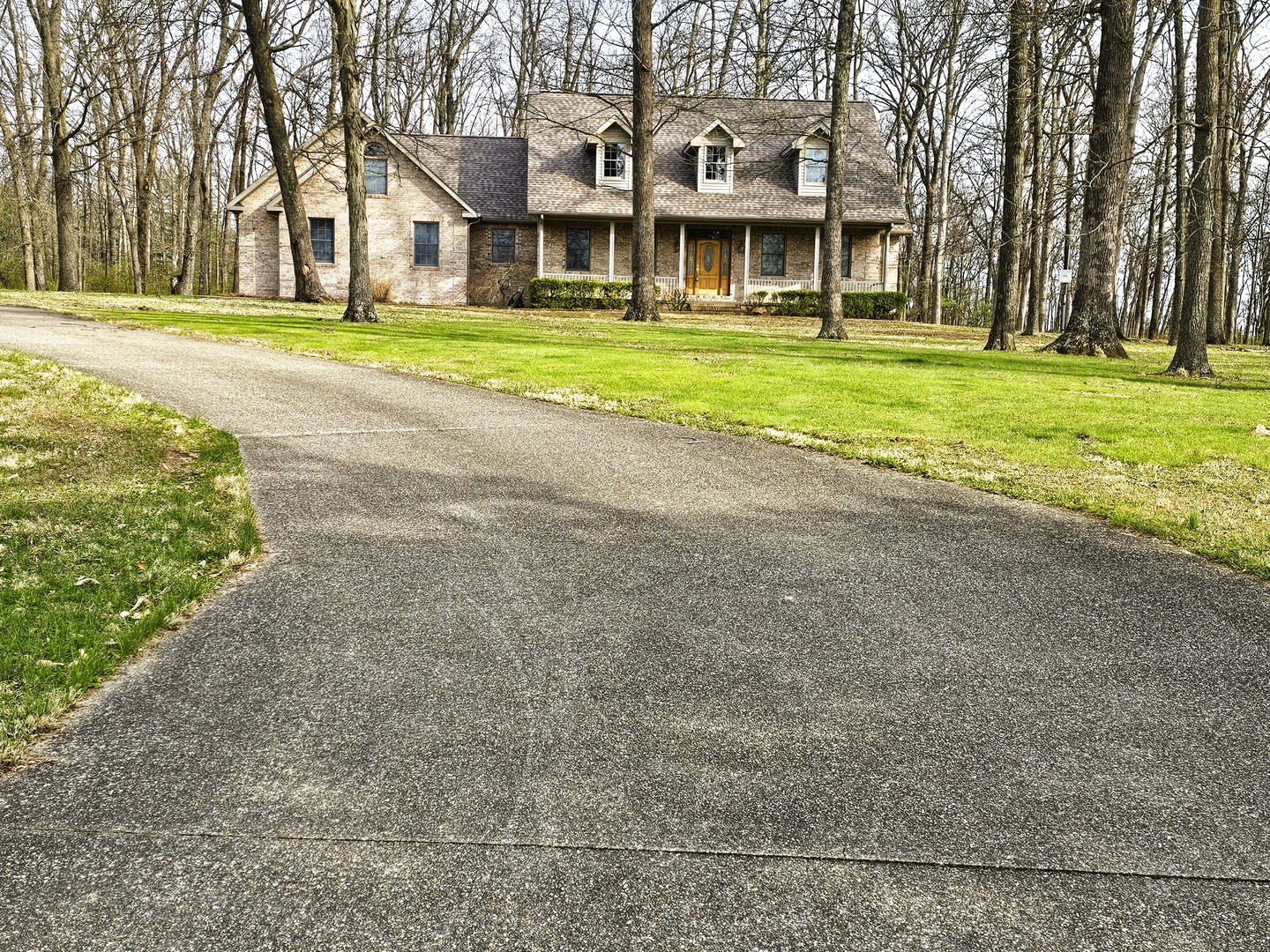 9 FAWN Drive, Fairfield, IL