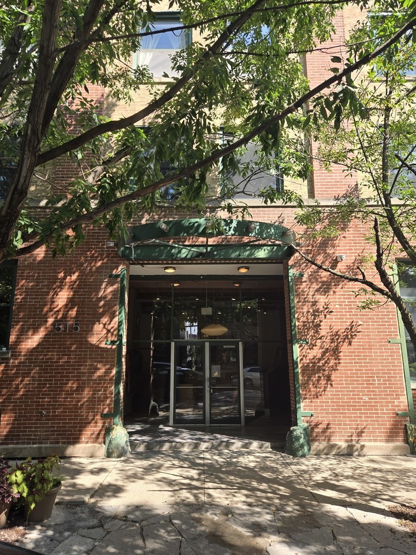 515 N Noble Street #115, Chicago, IL