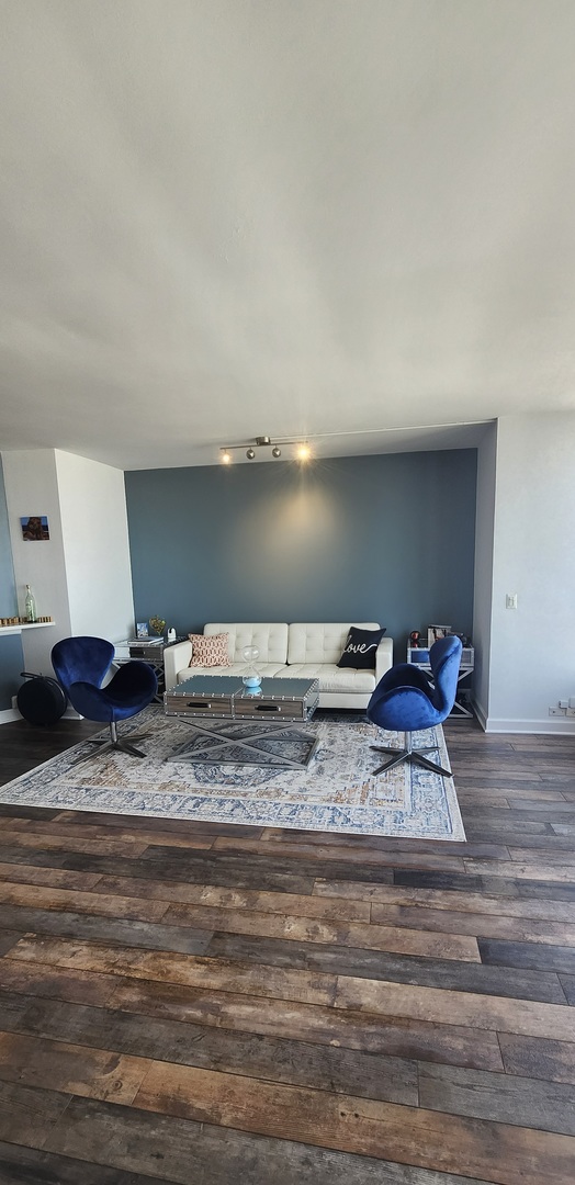 5415 N Sheridan Road #5010, Chicago, IL