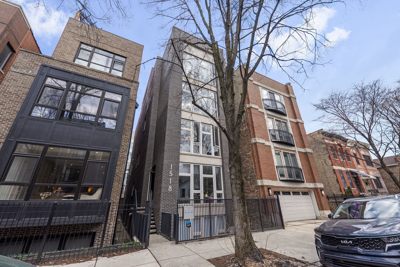 1518 W Thomas Street #2, Chicago, IL