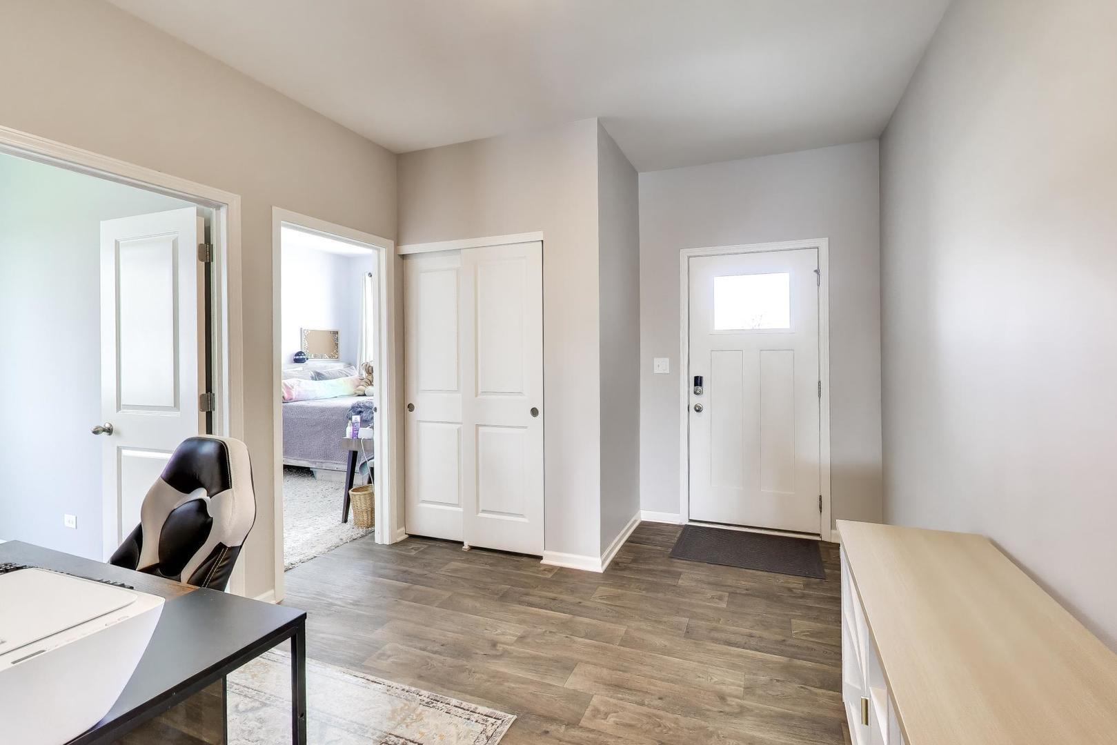 3807 Flynn Street, McHenry, IL