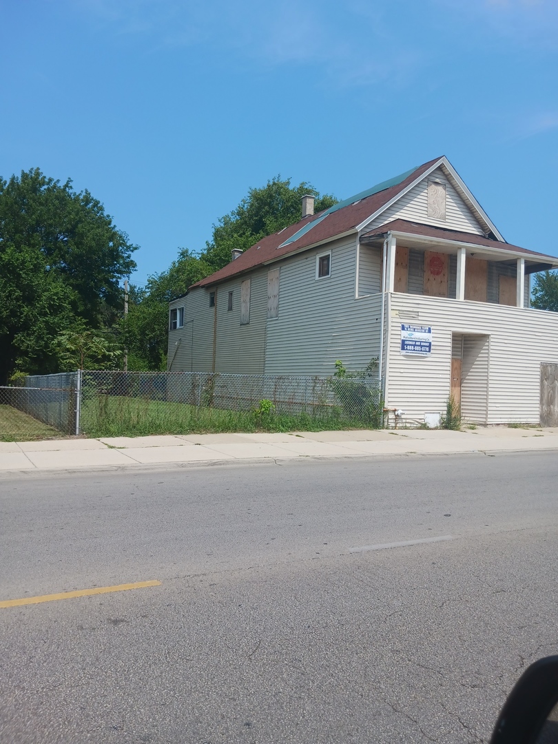 2856 E 79th Street, Chicago, IL