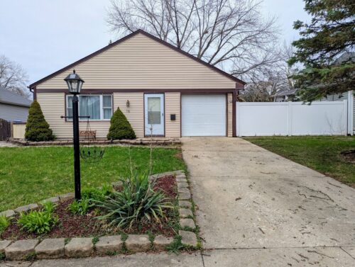 16 Afton Drive, Montgomery, IL