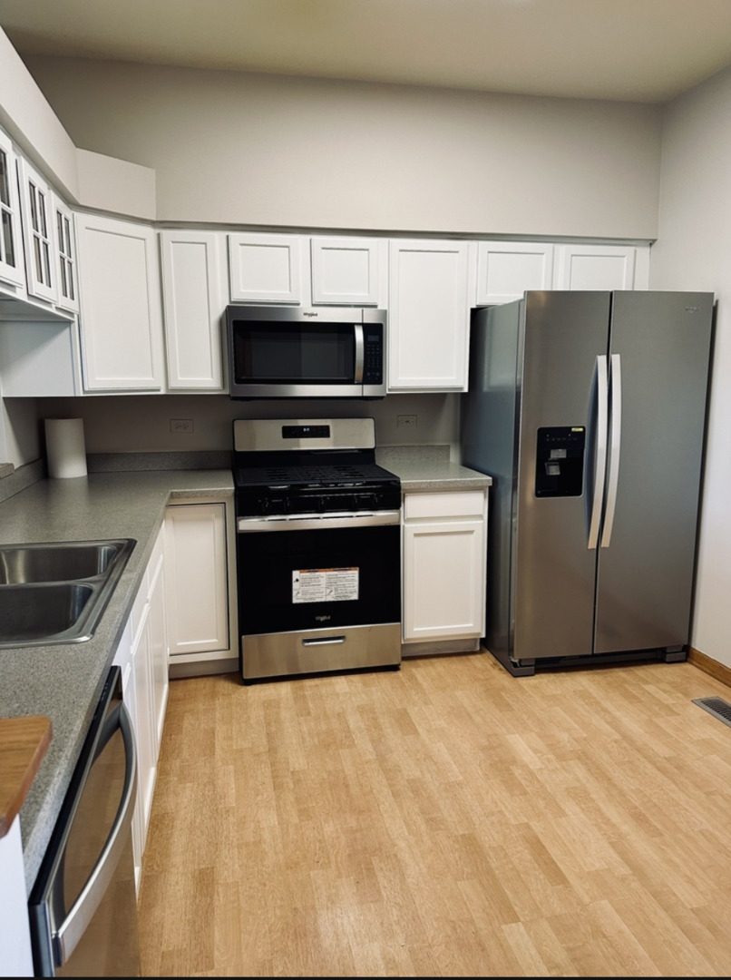 709 Blossom Court #709, Naperville, IL