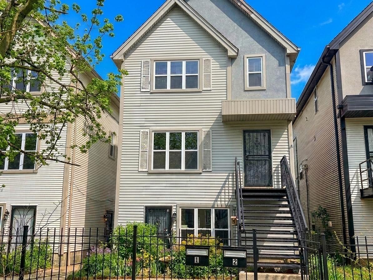 6540 S Kenwood Avenue #2, Chicago, IL