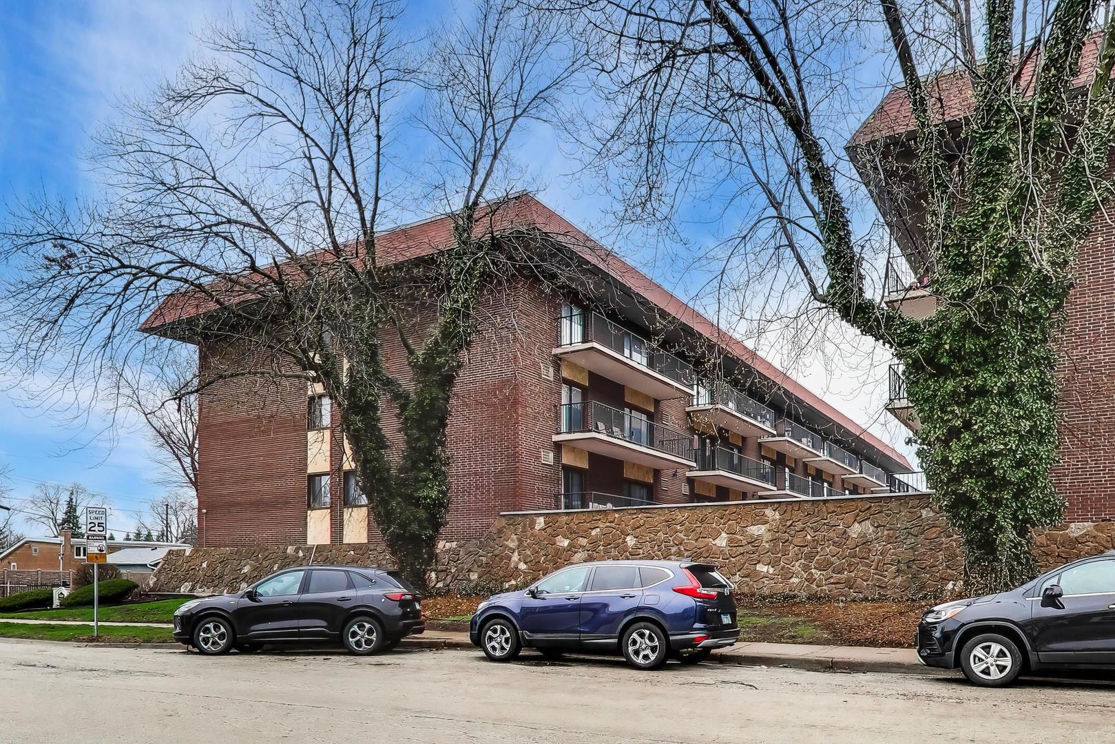 9520 Mayfield Avenue #111N, Oak Lawn, IL