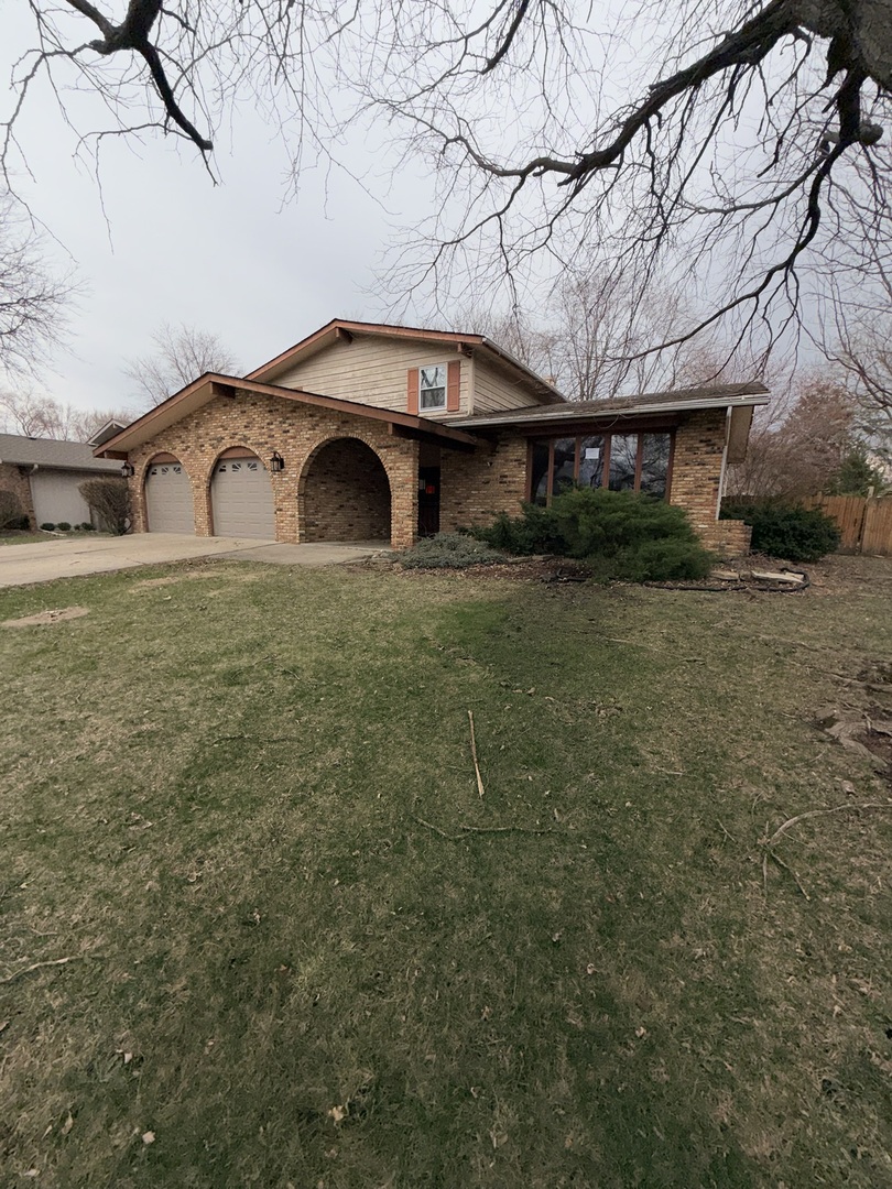 516 Ca Crest Drive, Shorewood, IL