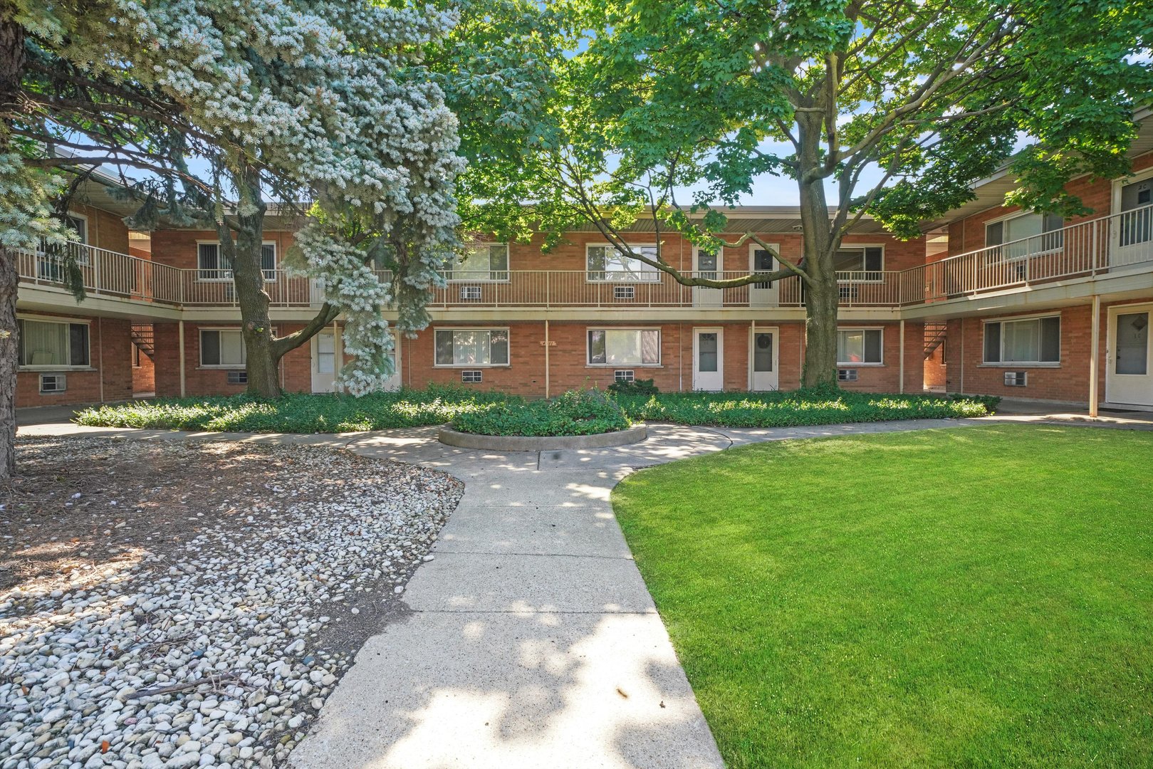 4211 W 95th Street #2D, Oak Lawn, IL