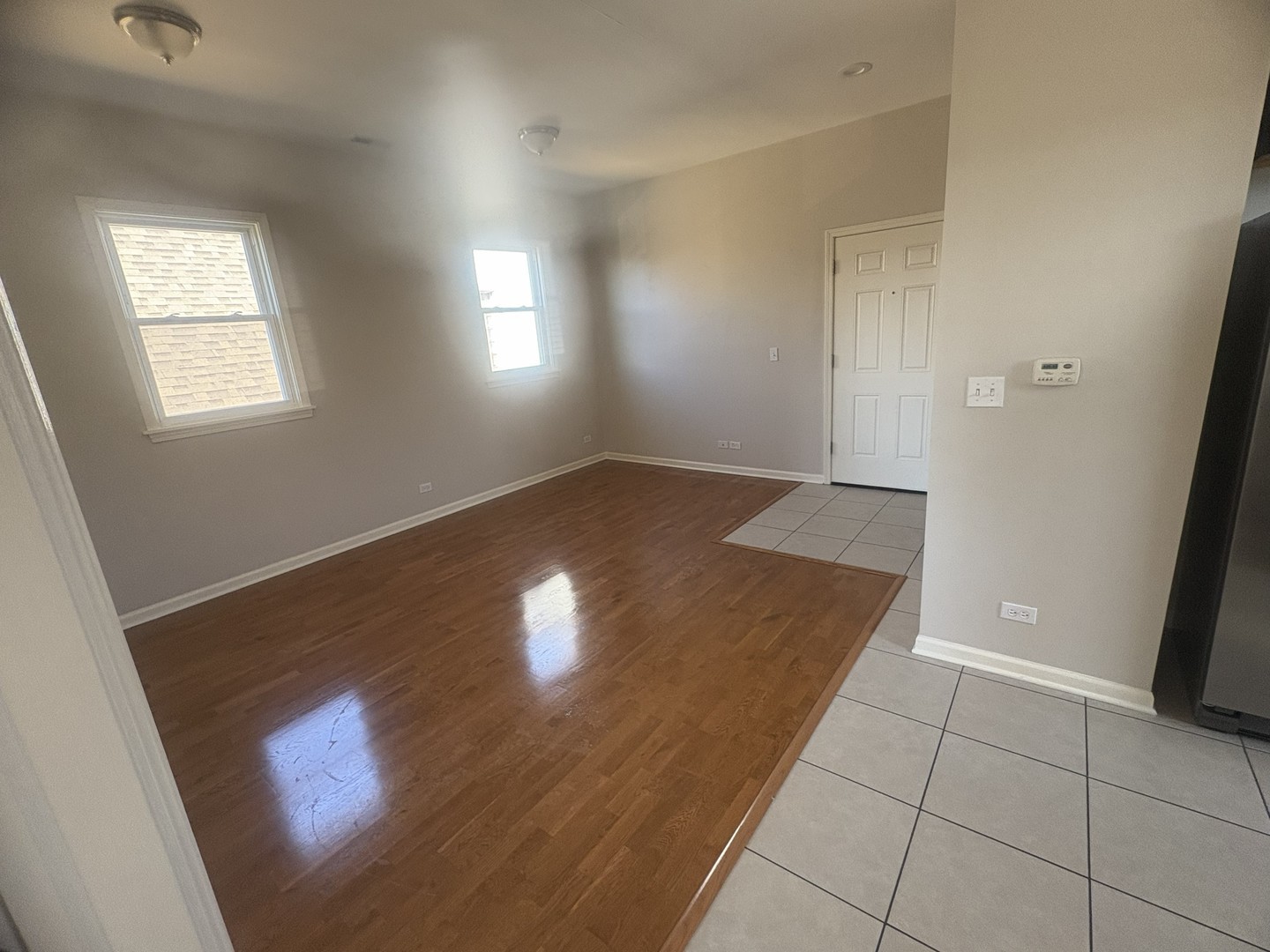 2733 N Marmora Avenue #2w, Chicago, IL