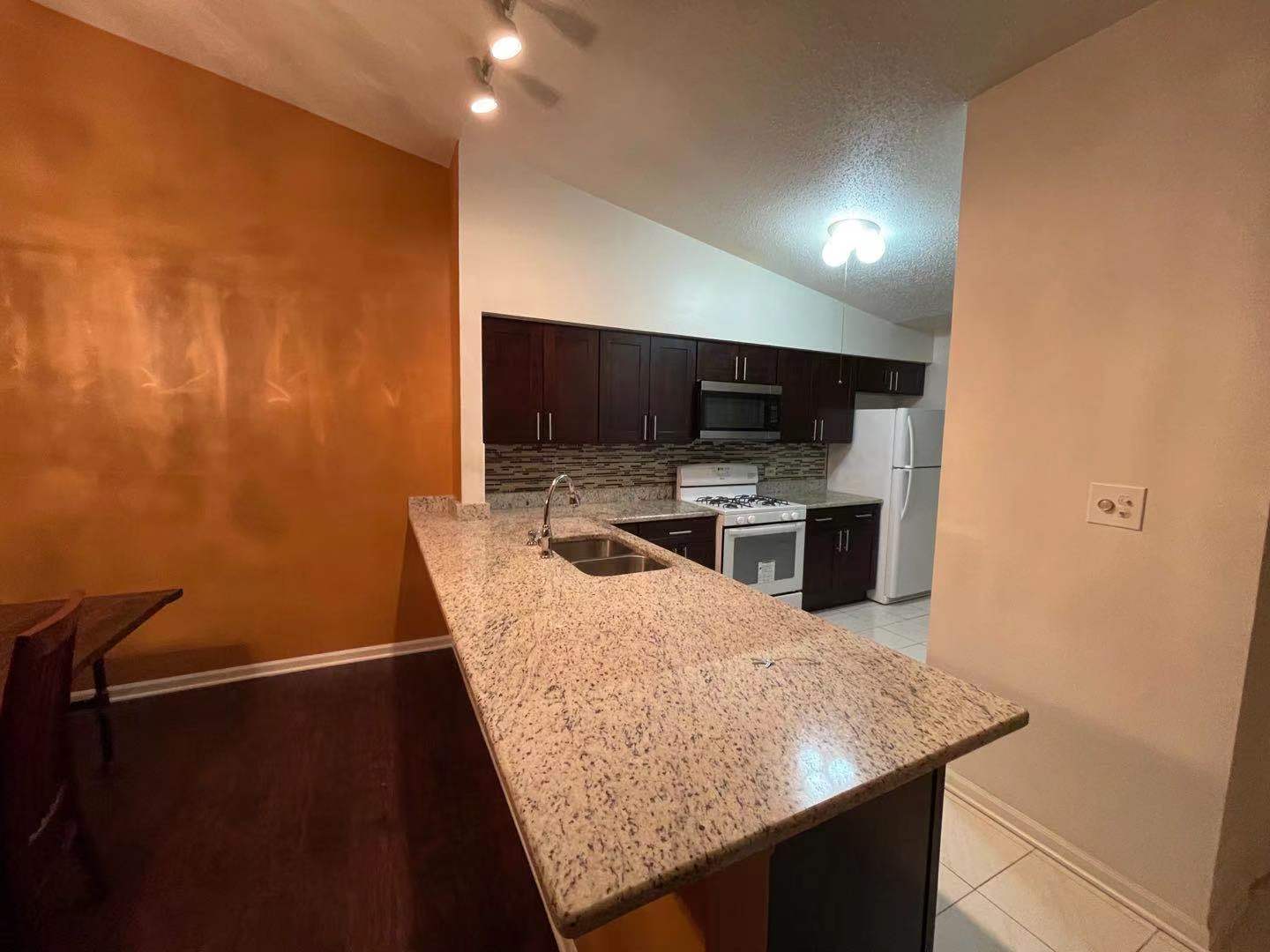 1751 Ranchview Drive, Naperville, IL