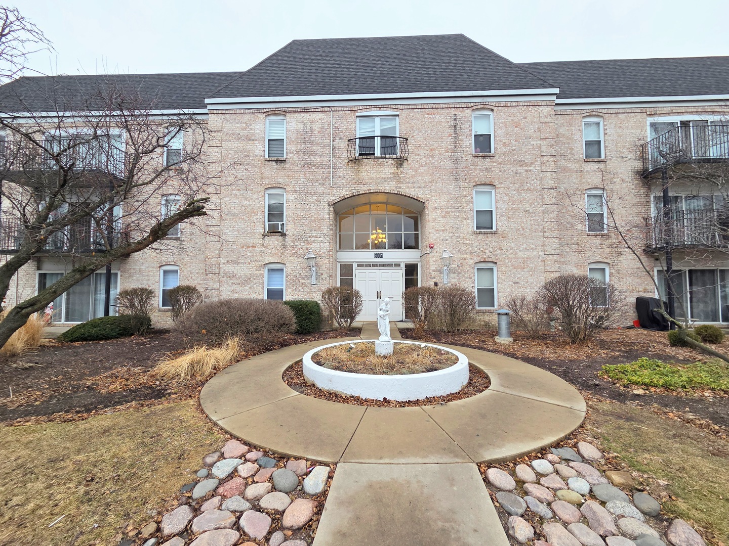 5001 Carriage Way Drive #116, Rolling Meadows, IL