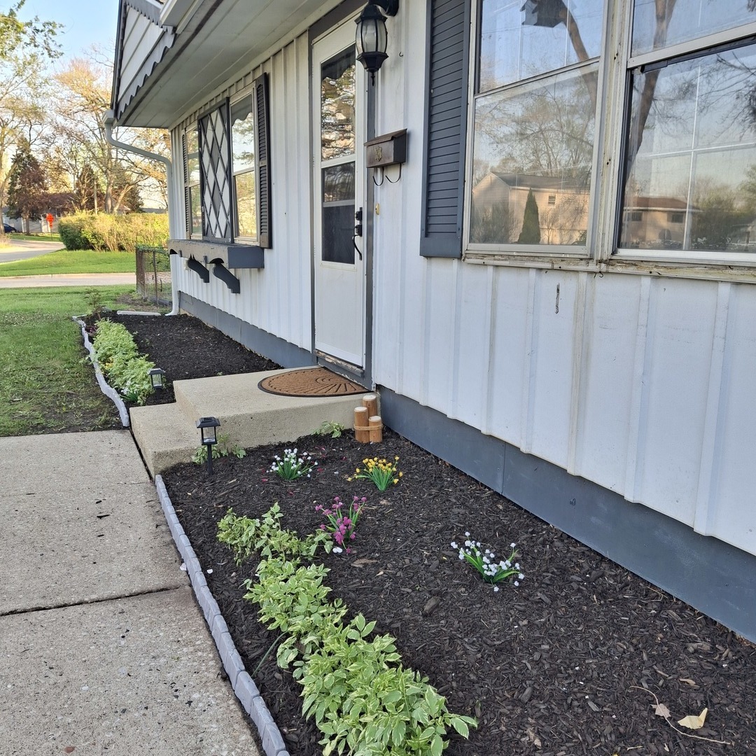 644 Briar Road, Wauconda, IL