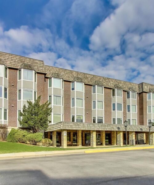 400 Ascot Drive #1M, Park Ridge, IL