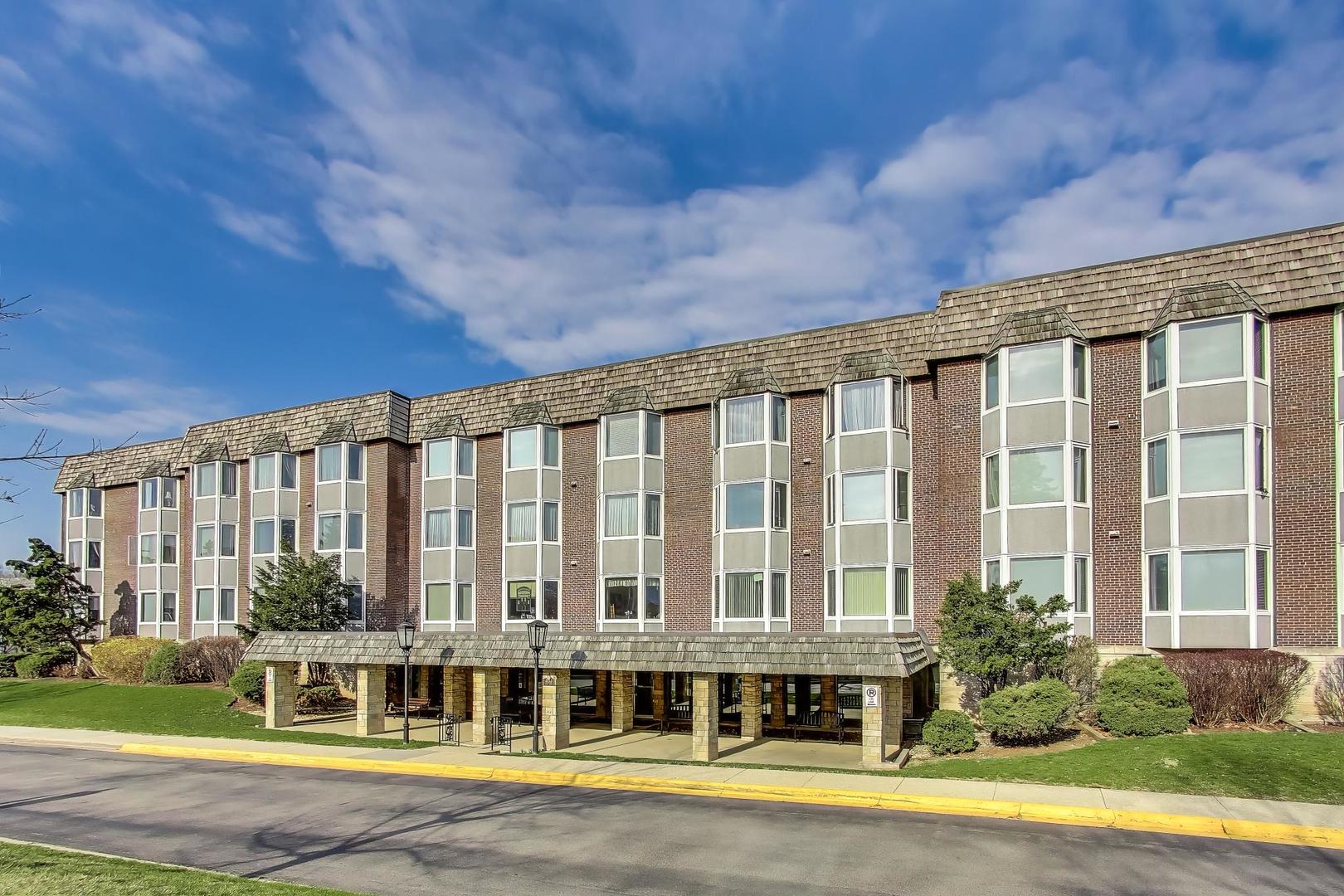 400 Ascot Drive #1M, Park Ridge, IL