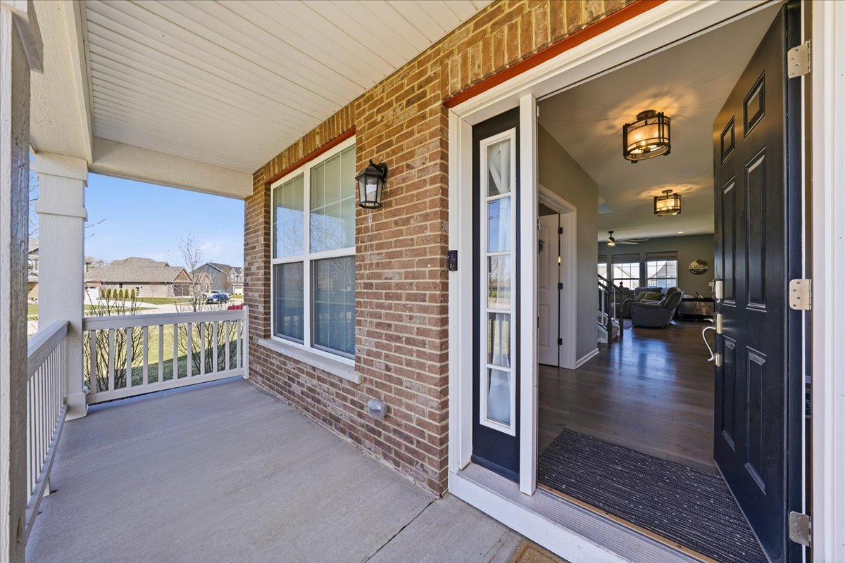 21127 Coventry Circle, Shorewood, IL