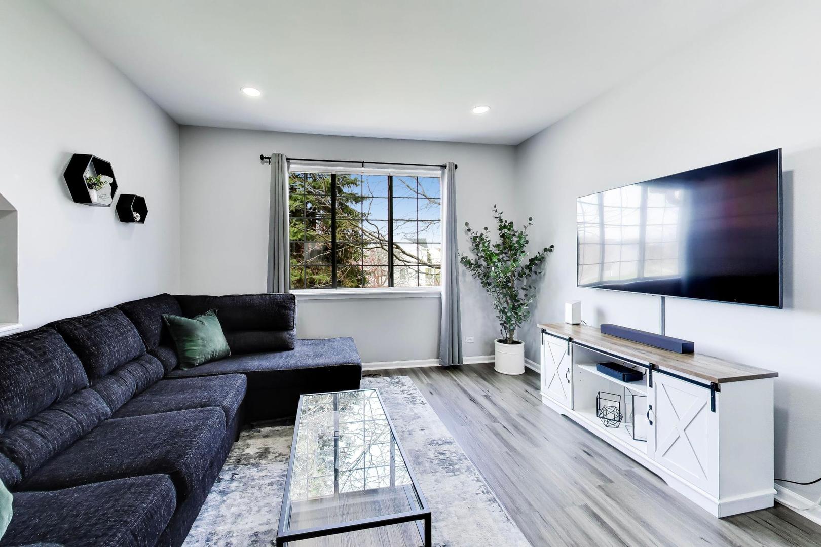 564 S Rosehall Lane #-, Round Lake, IL