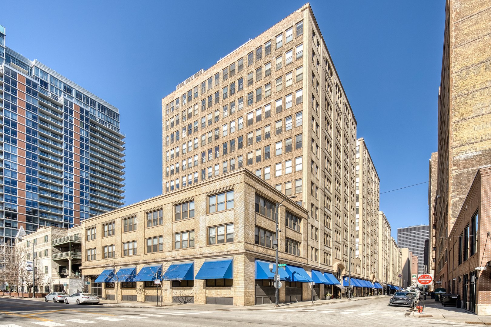 780 S Federal Street #407, Chicago, IL