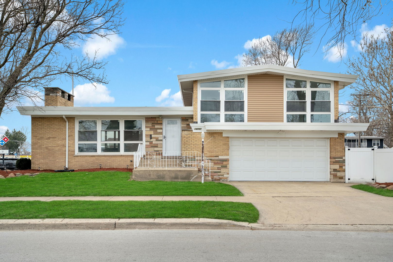 14940 Oak Street, Dolton, IL