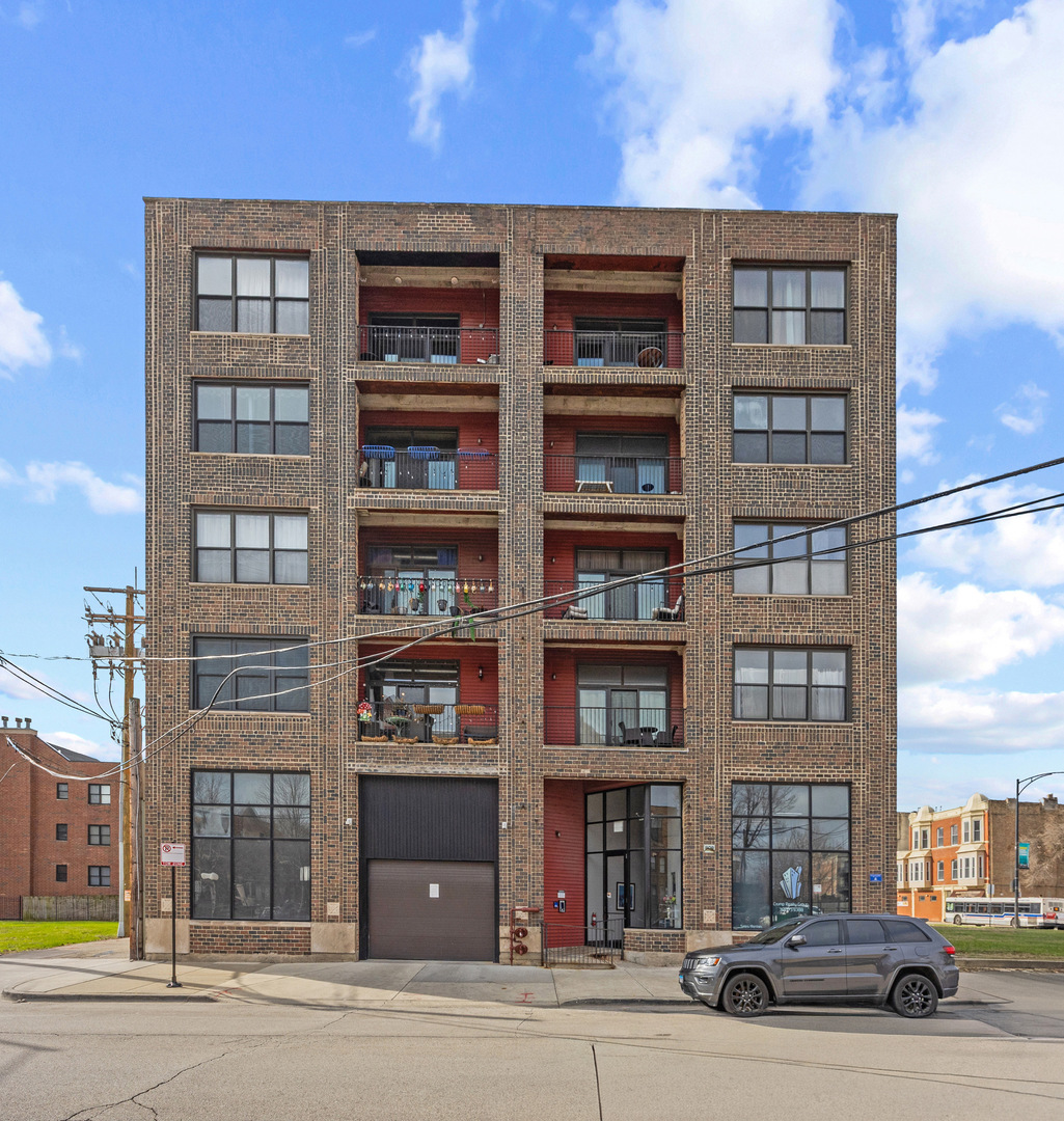 809 E 40th Street #4-3, Chicago, IL