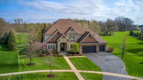 40W898 Fox Creek Drive, St. Charles, IL