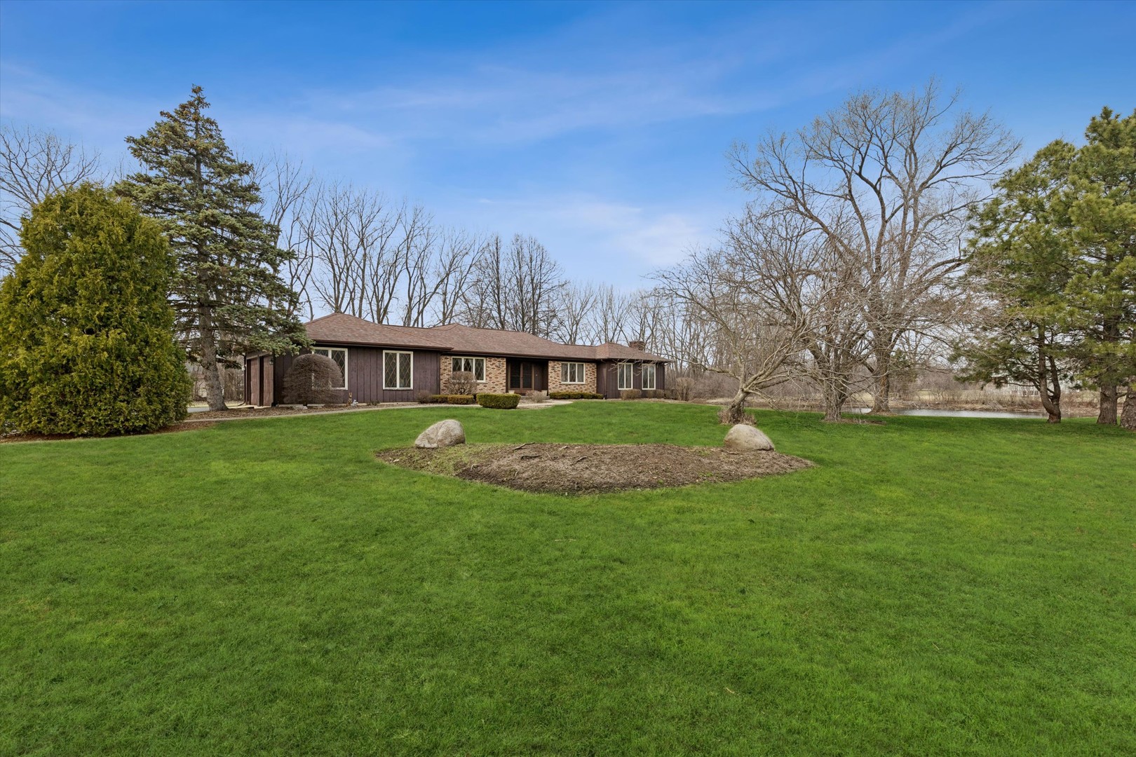 7517 Pheasant Drive, Lakewood, IL