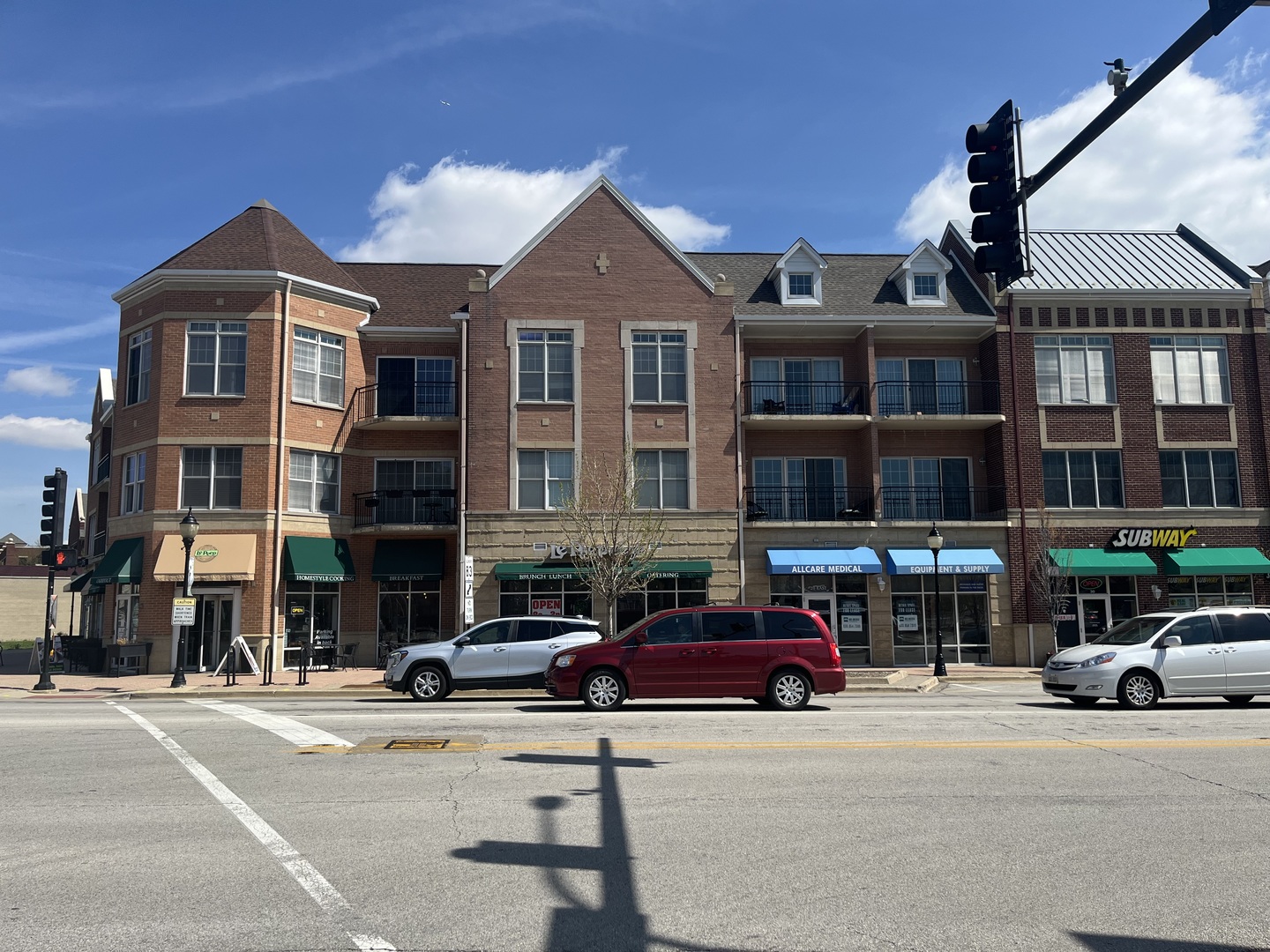 40 E Northwest Highway #202, Mount Prospect, IL