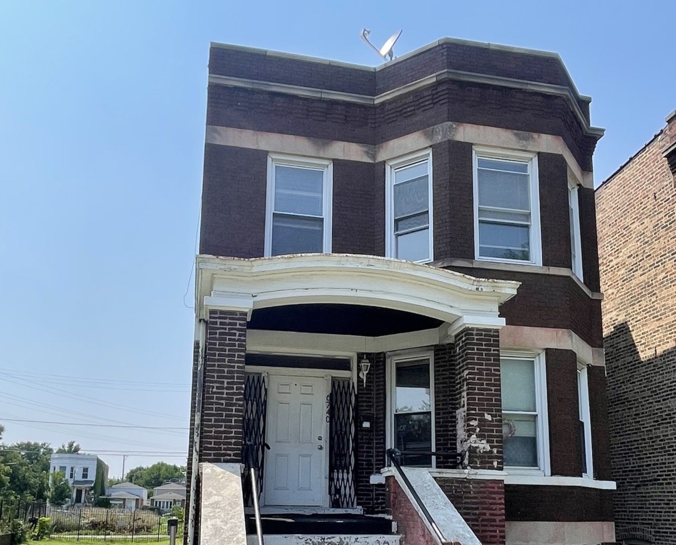 6740 S Saint Lawrence Avenue, Chicago, IL