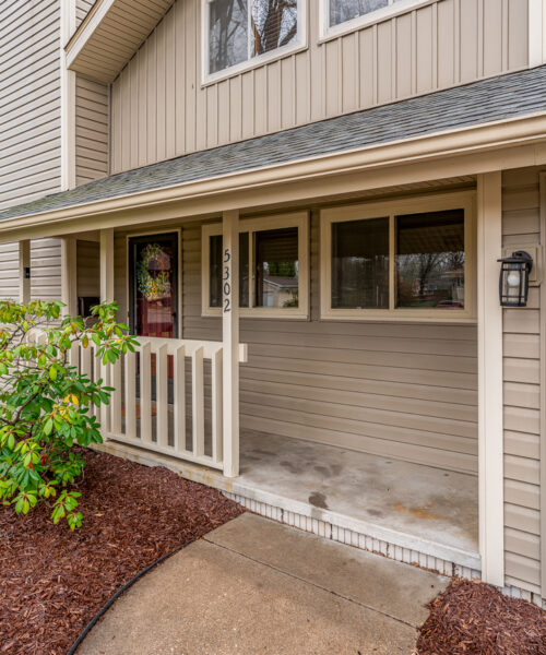 5302 32nd Avenue, Moline, IL