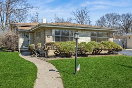 10406 Preston Street, Westchester, IL